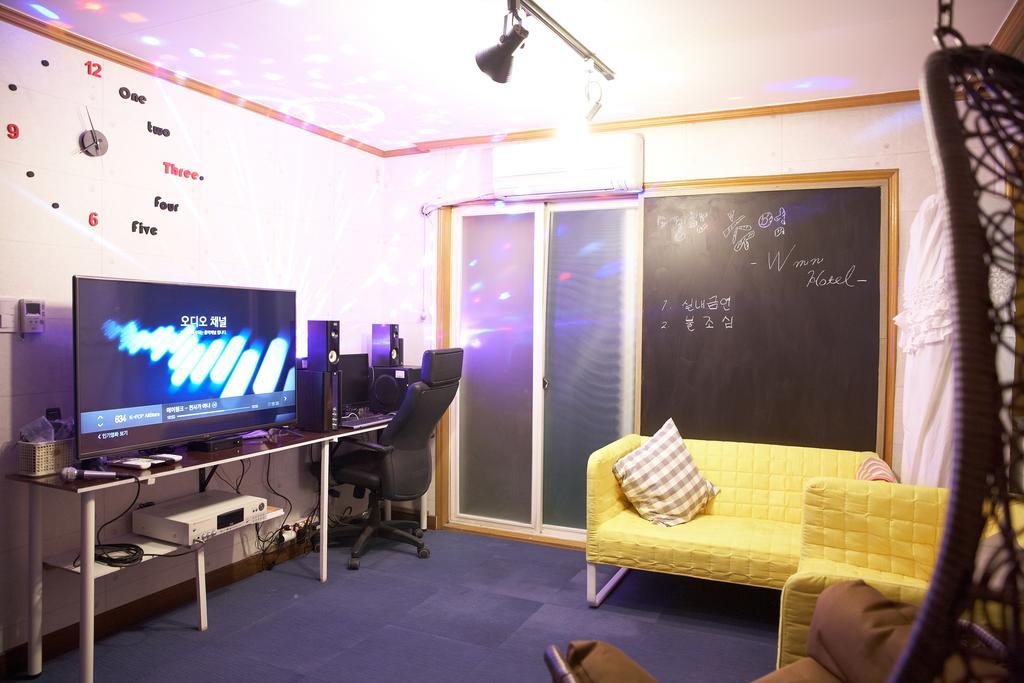 W Mini Hotel Dongdaemoon Seoul Exteriör bild